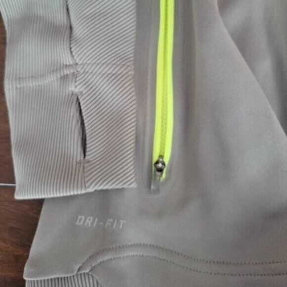 Nike N12 Women's Running Jacket Women's Size Small - Picture 4 of 11